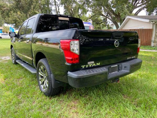 2017 Nissan Titan INCOME IS YOUR CREDIT NO SOCIAL BEST PRICES IN TOWN (Latino Motors Of Orlando)