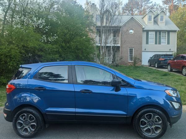 OVER 30 MILES PER GALLON- DEALER MAINTAINED - 2018 FORD ECOSPORT SUV - $11,995 (Powder Springs)