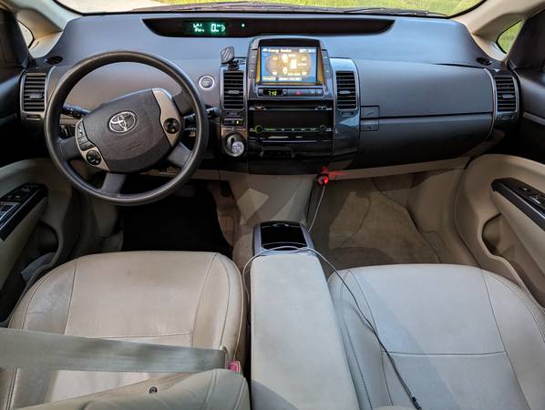 2005 Toyota Prius hybrid hatchback - $4,800 (Matthews NC)