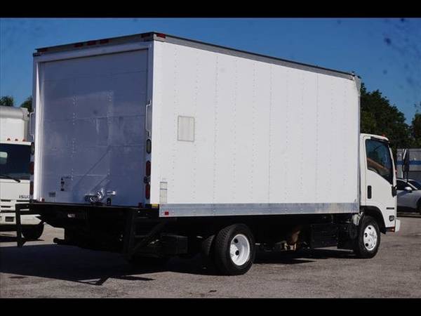 2013 *Isuzu* *NPR *16' Box Truck w/Liftgate* White - $33,997 (SRQ AUTO LLC)