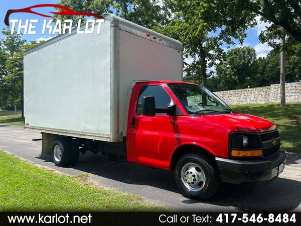 2016 Chevrolet Express Box Truck G3500 - $18,900 (Forsyth, MO)