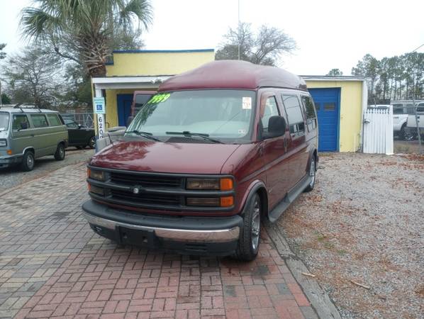 1998 Chevrolet Express G1500 Cargo - $4,500 (wilmington)