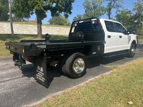 2019 Ford F-350 Crew Cab DRW 4x4 - $45,900 (Forsyth, MO)