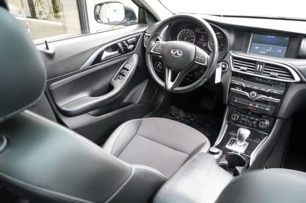 2019 INFINITI QX30 LUXE with - $19,999 (+ Absolute Auto Center ~ Murfreesboro)