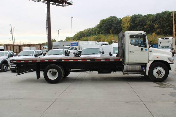 2014 HINO 268 20FT FLATBED Flatbed Truck - $39,900 (St Louis, Missouri)