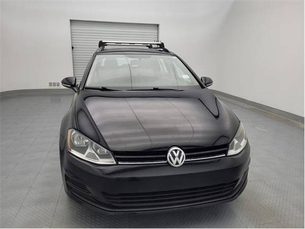 2017 Volkswagen Golf SportWagen TSI S - wagon (Volkswagen Golf Black)