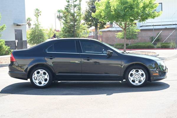 2011 Ford Fusion SE VOTED KCRA 3 BEST CAR DEALERSHIP! - $8,867 (+ CENTRAL AUTO)