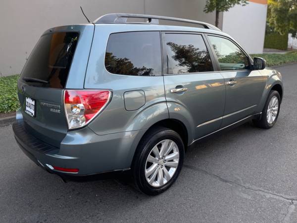 2012 SUBARU FORESTER AWD 4DR AUTO 2.5X LIMITED/CLEAN CARFAX - $12,995