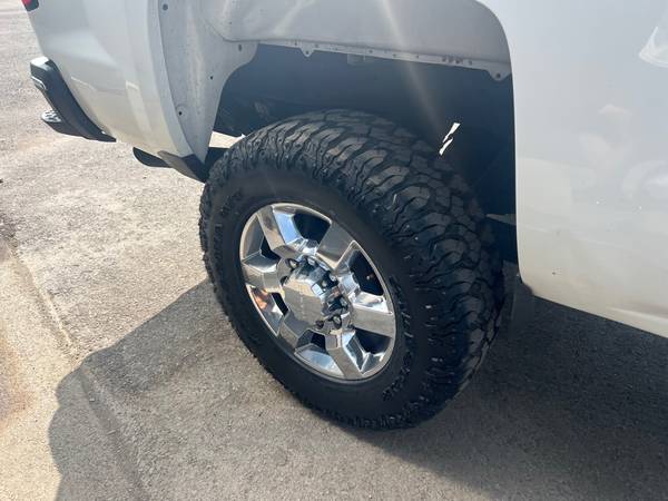 2015 CHEVORLET SILVERADO 2500HD 4X4 CREW CAB LONG BED 6.0 LITER V8 - $21,988 (Murfreesboro)