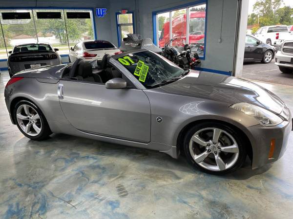 2007 Nissan 350Z  Guaranteed Credit Approval! - $13,995 (+ Wes Financial Auto)