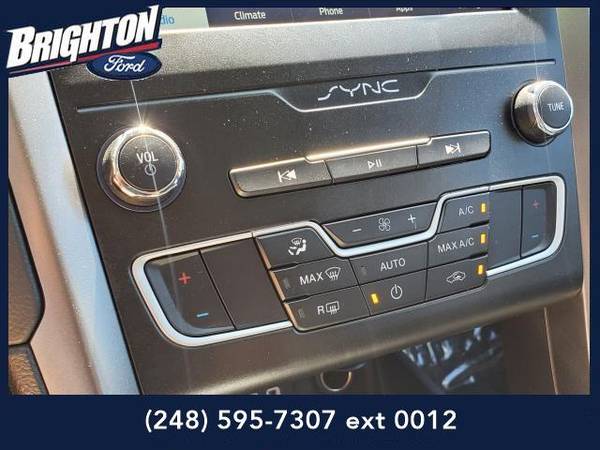 2020 Ford Fusion  sedan SE (Magnetic) - $15,500 (Ford_ Fusion_ sedan_)