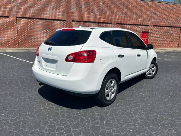 2010 NISSAN ROGUE SL  All Wheel Drive  ... LOW MILES .... CLEAN TITLE - $7,977 (Charlotte)