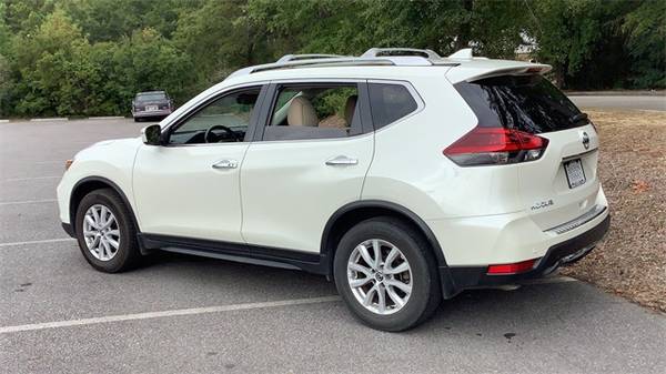 2019 Nissan Rogue FWD 4D Sport Utility / SUV SV (call 205-793-9943)