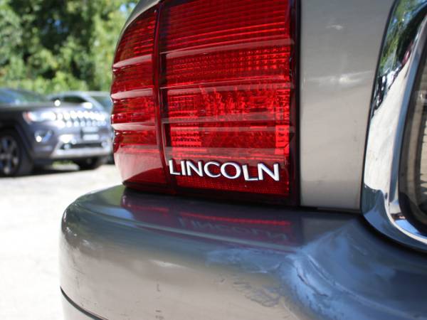 2002 Lincoln LS V8 Base - $5,399 (ELMHURST, ILLINOIS)