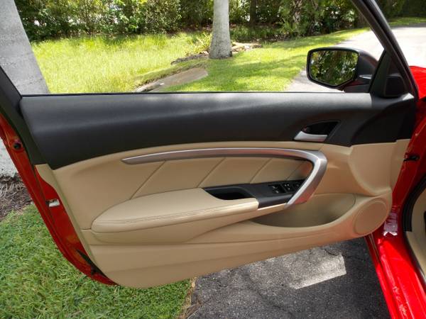 2010 Honda Accord Cpe 2dr I4 Auto EX-L - $13,790 (Vero beach)