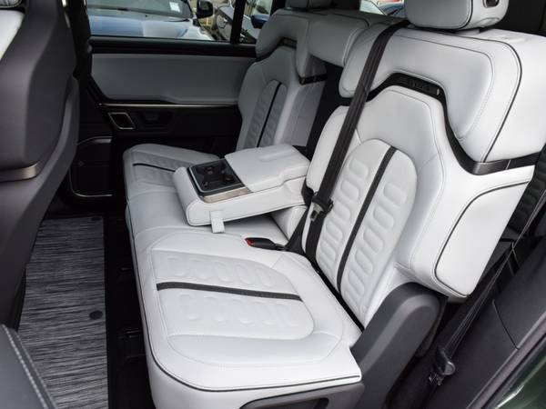 2023 Rivian R1S Adventure Package - White Leather Interior, No PST - $137,995 (IN-House Financing Available in Port Coquitlam)