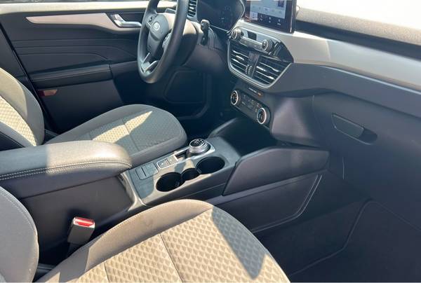 2021 Ford Escape SE FWD - $18,888 (branson)