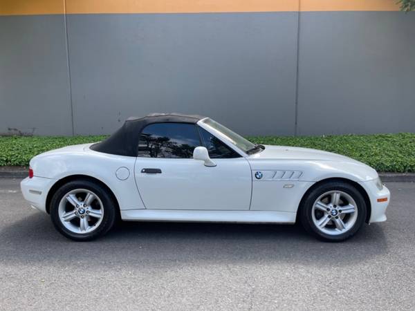 2000 BMW Z3 Z 3 M PACKAGE 2DR ROADSTER 2.5L 5 SPEED MANUAL/CLEAN CARFAX - $9,995