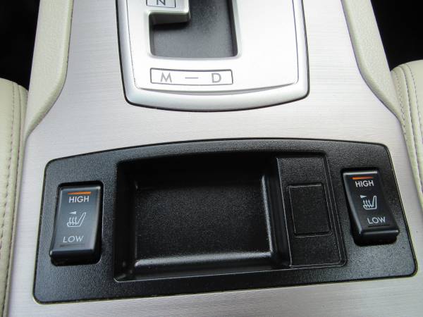 2012 Subaru Outback Limited AWD - $11,800 (Alliance)