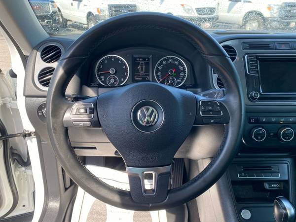 2017 Volkswagen Tiguan 2.0T Sport 4Motion AWD 4dr SUV - $16995.00 (https://www.capecodcarz.com/)