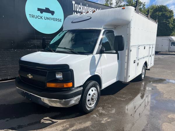 2003 CHEVORLET EXPRESS 3500 XL KUV VAN 6.0 LITER V8 306K MILES - $8,988 (Murfreesboro)