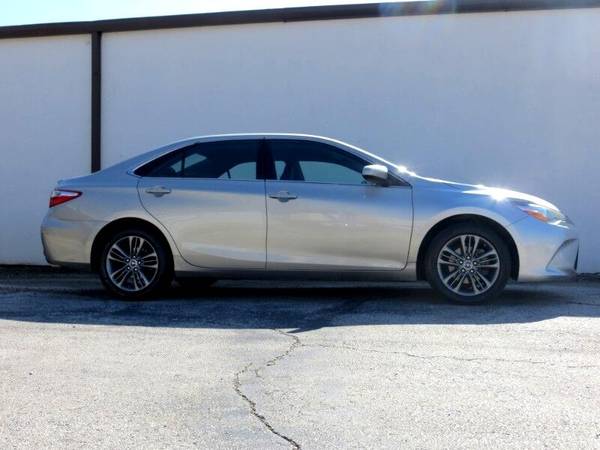 2015 Toyota Camry LE - $14,900 (dallas / fort worth)