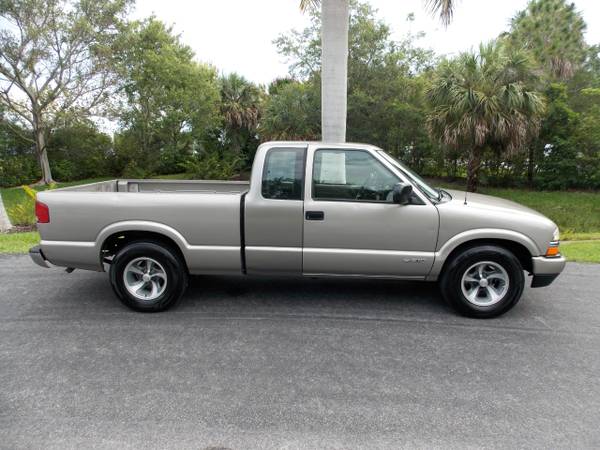 2003 Chevrolet S-10 Ext Cab 123 WB LS - $6,990 (Vero beach)