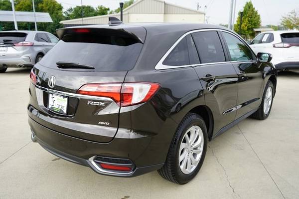 2017 Acura RDX w/Technology Pkg - $21,900