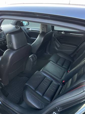 2014 MK6 Volkswagen GTI drivers edition (6 speed manual) - $13,500 (San Lorenzo)