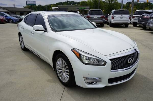 2016 INFINITI Q70L - $23,999