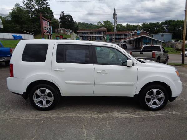 2013 Honda Pilot EX-L with Navigation 4WD LOADED *White* - $12,995 (Franklin, North Carolina)