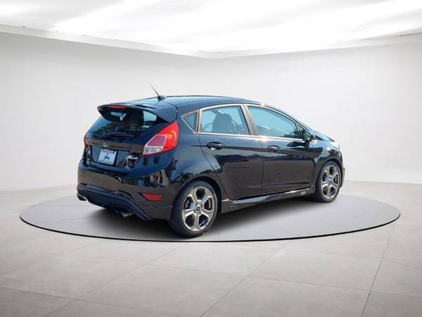 2018 Ford Fiesta ST Hatchback w/ Nav  Sunroof (Ford Fiesta Sedan)