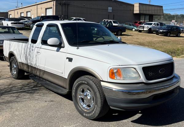 2001 FORD F150 LARIAT - NEW MOTOR - $9,990 (HOOVER)
