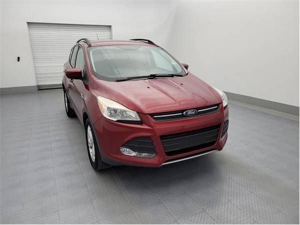 2016 Ford Escape SE - SUV (Ford Escape Red)