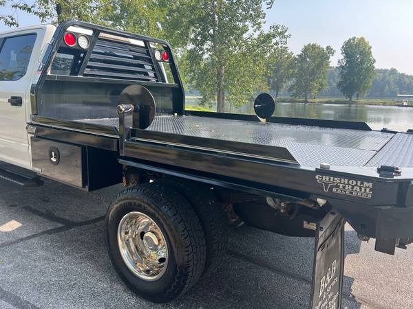 2019 Ford F-350 Crew Cab DRW 4x4 - $45,900 (Forsyth, MO)