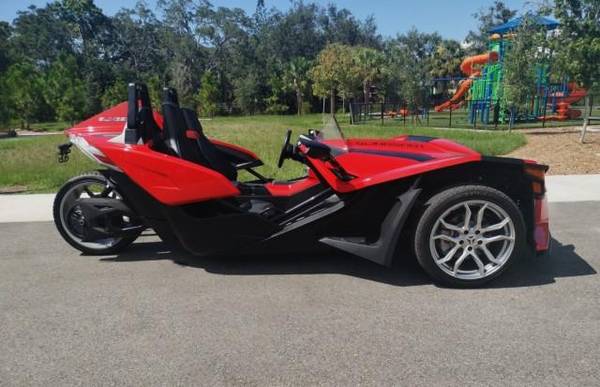 2021 Polaris SLINGSHOT SL AUTOMATIC RUNS GREAT FREE SHIPPING IN FLORIDA SL - $20,995 (+ Gulf Coast Auto Brokers)