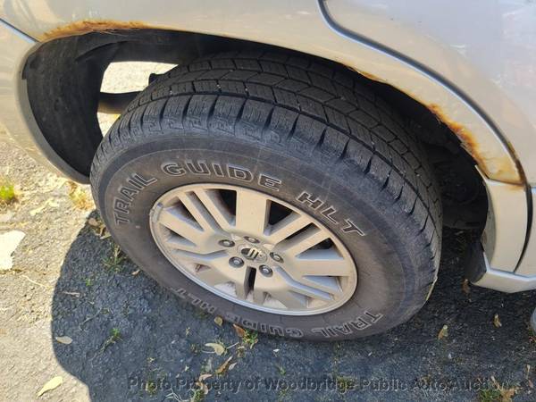 2007 *Mercury* *Mariner* *4WD 4dr Luxury* Silver - $3,450 (Woodbridge Public Auto Auction)