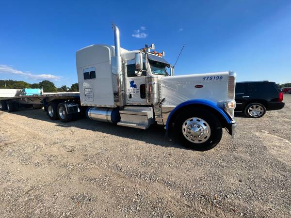 261k miles 2019 Peterbilt 389 - $135,000 (Shreveport)