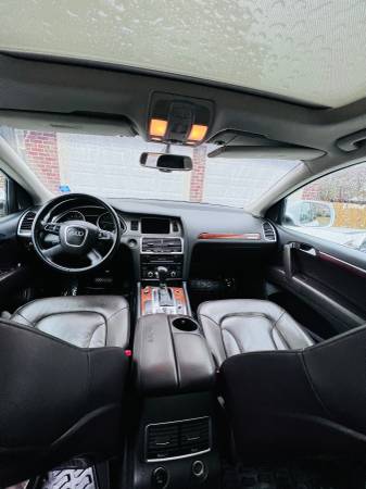 ** 2010 Audi Q7 Premium Plus w/121k miles - $9,500