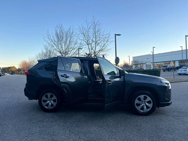 2020 Toyota RAV4 RAV 4 RAV-4 LE PRICED TO SELL! - $28,999 (2604 Teletec Plaza Rd. Wake Forest, NC 27587)