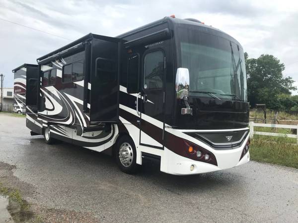 2012 Freightliner Custom 36M Expedition RV MS00048 - $80,000 (Tullahoma)