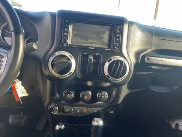 2015 Jeep Wrangler Rubicon Hard Rock - $26,980 (_Jeep_ _Wrangler_ _SUV_)