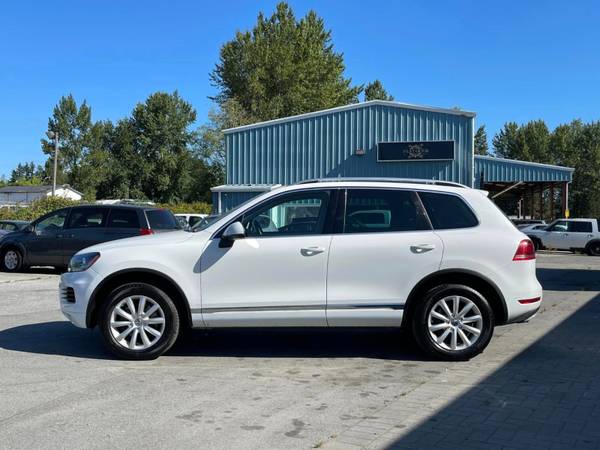 2014 Volkswagen Touareg 4dr 3.6L Sport - $19,869