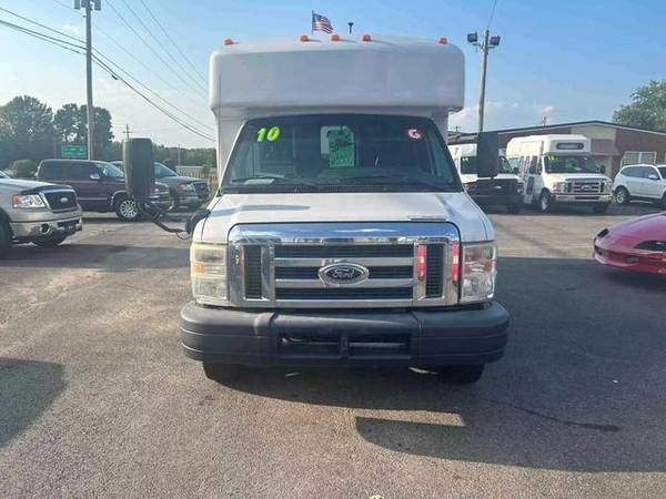 2010 Ford E350 Super Duty Cutaway - On the Road Pricing! - $15500.00