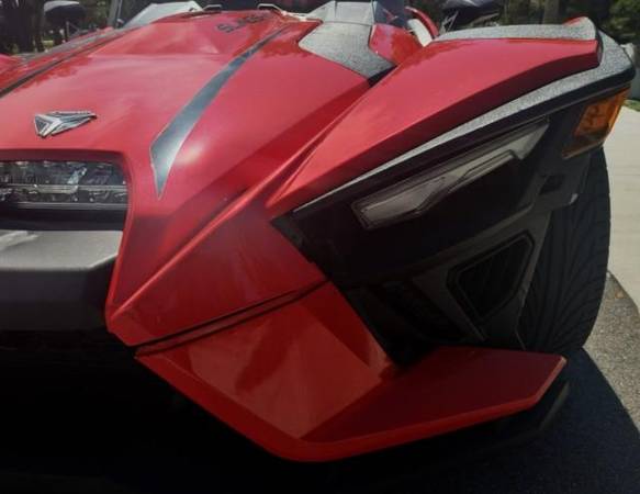 2021 Polaris SLINGSHOT SL AUTOMATIC RUNS GREAT FREE SHIPPING IN FLORIDA SL - $20,995 (+ Gulf Coast Auto Brokers)