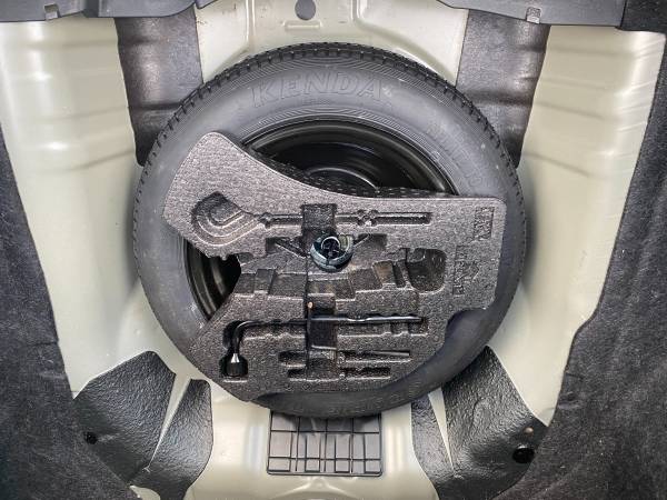 2012 Honda Civic New Tires Clean Florida Title Gas Saver No Accidents - $9,900 (OKEEECHOBEE)