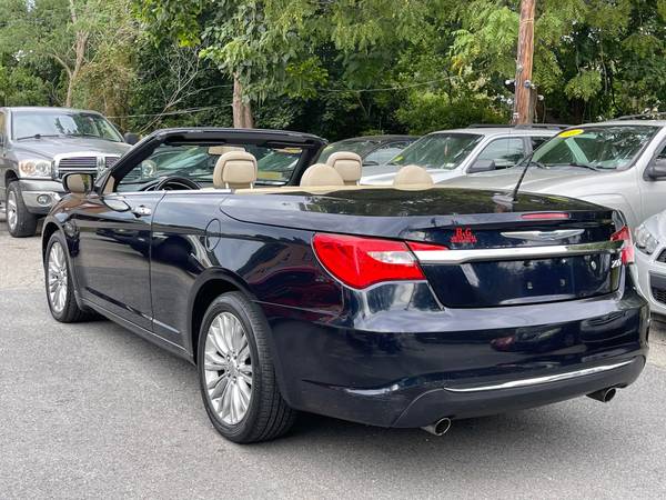2012 Chrysler 200 Limited Convertible - $6,495 (B&G AUTO SALES, CHELMSFORD 978-855-8338)