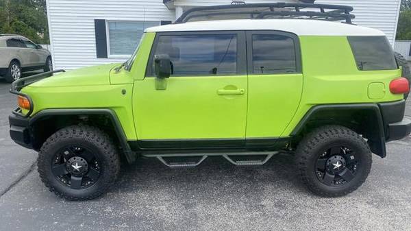 Toyota FJ Cruiser - BAD CREDIT BANKRUPTCY REPO SSI RETIRED APPROVED - $14500.00