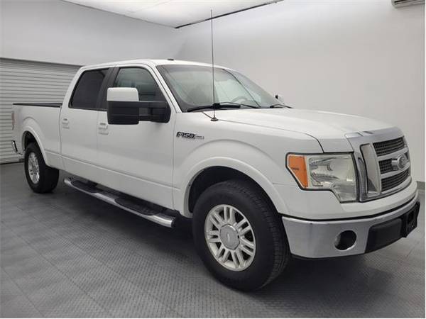 2010 Ford F-150 SuperCrew Cab Lariat 5.5 ft - truck (Ford F150 White)
