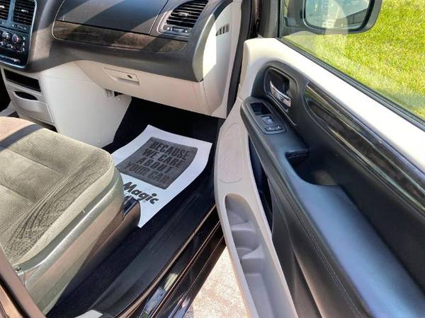 2017 Dodge Grand Caravan SE - $10,800 (Lexington, Kentucky)